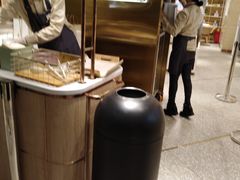 门面-奈雪的茶(新天地广场PRO店)