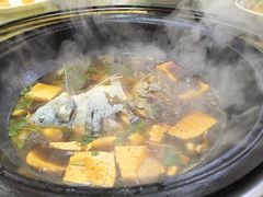 -独一家豆花庄铁锅炖