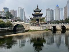 -包整·丝娃娃(一览甲秀楼风景店)