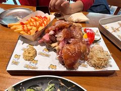 -HUZI虎滋精酿餐吧(京西大悦城店)