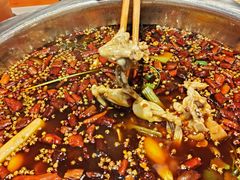 -鸿顺老铁锅美蛙鱼府(解放碑店)