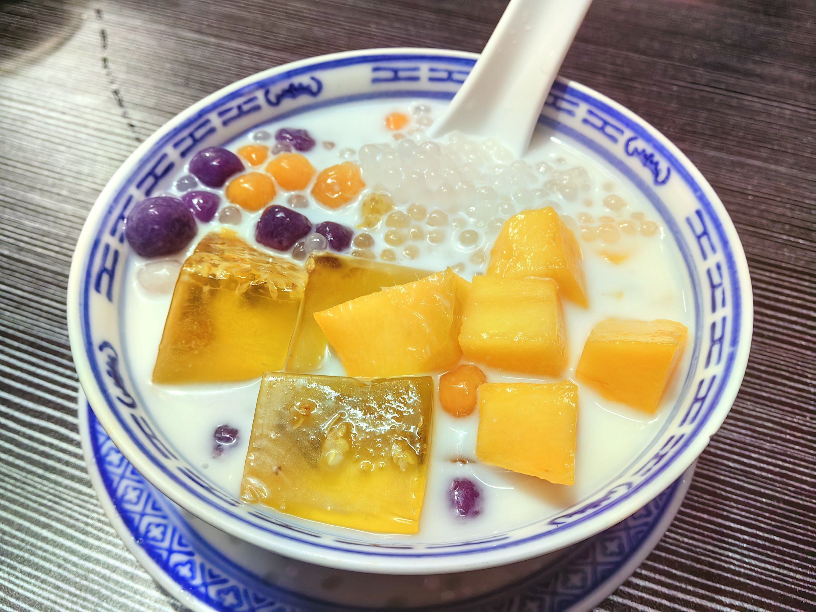 吃涛记糖水了,家人们槐花糖水,桂花西米小芋圆