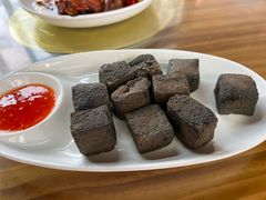 -芦茨金富饭庄·25年老字号·专做稻草鸡