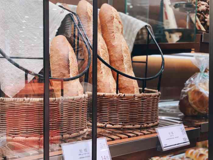 johanparis(春熙店)-"位置在伊势丹的负一楼,电梯下去就是这家.