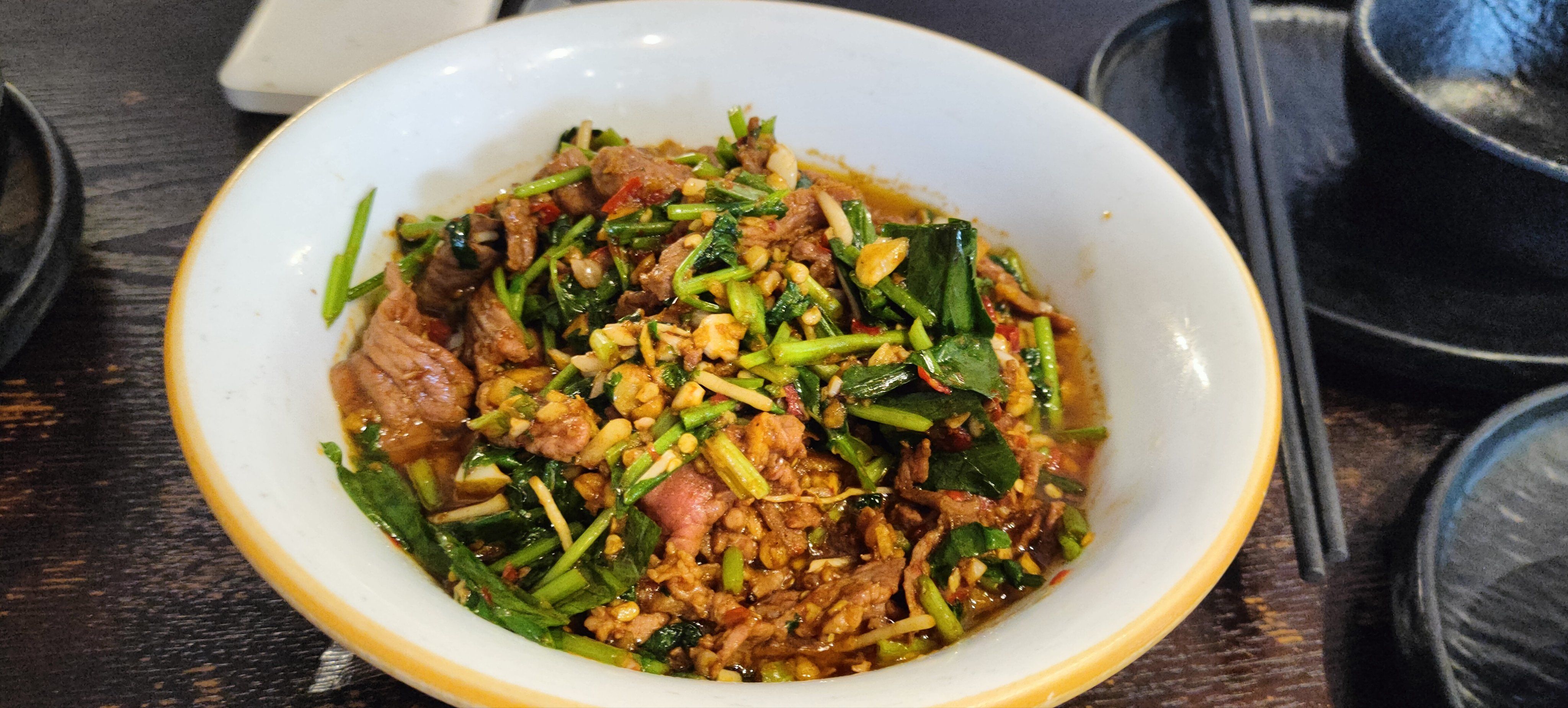 点了傣香牛肉 很好吃很下饭 油呛双拼也很不错