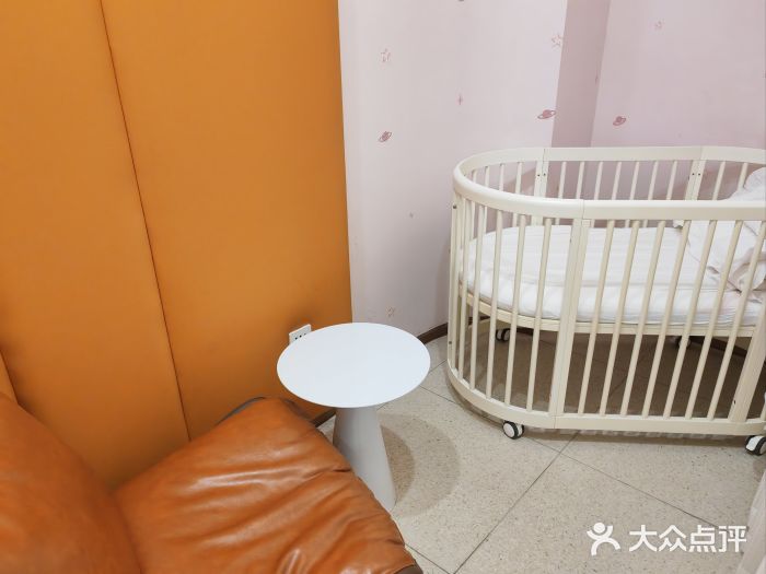 王府井百货(总府店)图片