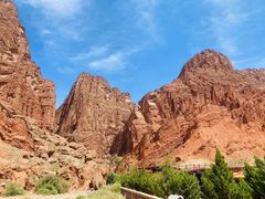 -天山神秘大峡谷