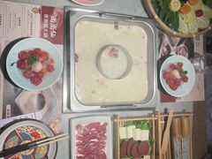 -尚尚仙·酸汤猪手·猪肚鸡火锅(华联万柳购物中心店)