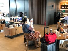 -星巴克(成都东站店)