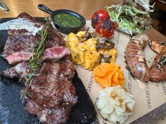 -Mark&Mars Restaurant