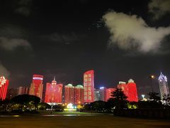 -万绿园