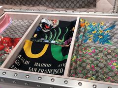 -Gucci(戴高乐机场T 2E)