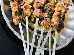 -烤肉小伙烤肉店