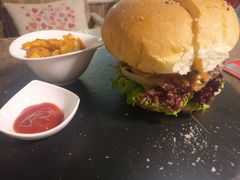 -HIGH FIVE哈福手工汉堡(桂林路店)