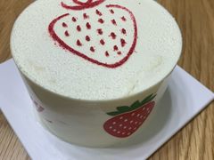 雪白纯秀-罗森尼娜(德思勤店)