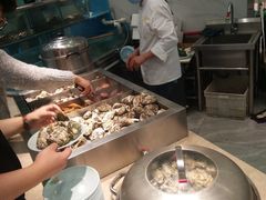 -绿岛港轩海鲜烤肉涮锅自助餐厅