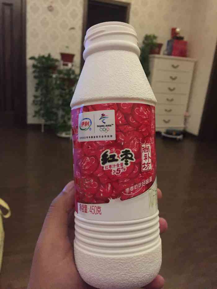 九牛牧业-"老军营小区里一家卖乳制品的店铺,货品很全.