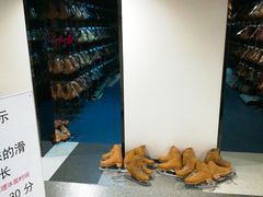 -冰纷万象滑冰场(深圳万象城店)