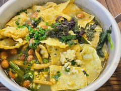 -丽丽三鲜螺蛳粉(田林路店)