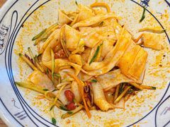-陇上秦轩西安biangbiang面(朝龙汇店)