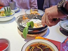 -鸣记脆皮烤鱼·海鲜烤鱼(三八广场店)
