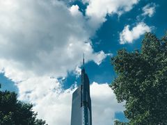 -UNI UNI(环亚凯瑟琳店)