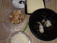 -蜜蜂小象·榴莲千层蛋糕(时代汇11栋店)