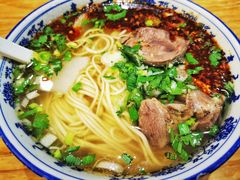 -嘻小北·兰州清汤牛肉面(太平洋森活天地店)