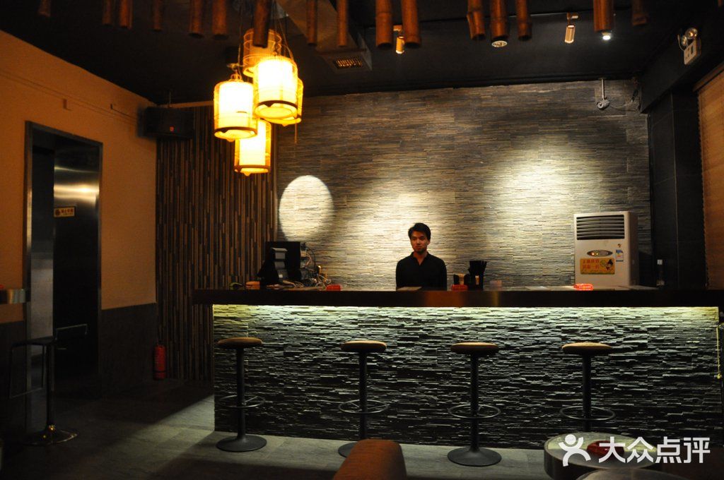 北京目的地酒吧目的地二层吧台之二图片