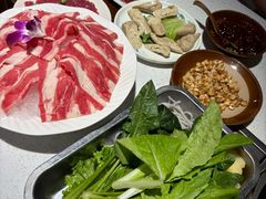 -贵府酸汤牛肉火锅·贵州老字号(飞山街店)