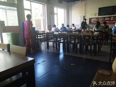 大堂-范贤光鸡公煲(平乐园总店)