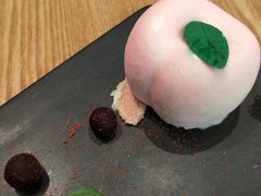 一颗白桃慕斯蛋糕-必胜客(百联又一城店)