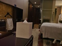 -广州天河希尔顿酒店