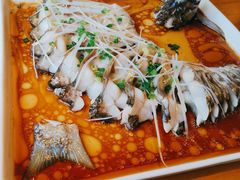 清蒸武昌鱼-莲餐厅·湖北菜·藕汤是头牌(愚园路店)