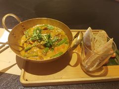 -来龙里 精致 东南亚餐室(万象城店)