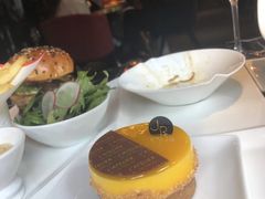 -Salon de The de Joel Robuchon(外滩18号店)