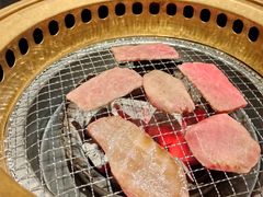 -山川小町·极番烧肉(新地假日广场店)