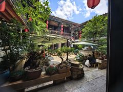 -香满楼.建水老宅院