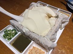 -95号酱骨·一块豆腐(展春园西路店)