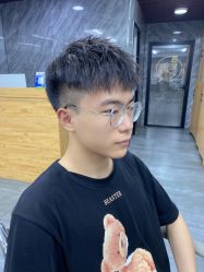 -西克造型美发连锁