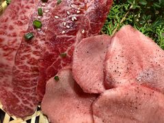 -山川小町·极番烧肉(新地假日广场店)