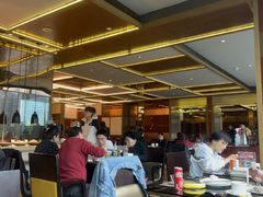-大中华希尔顿酒店-念自助餐·嗨啤·小龙虾