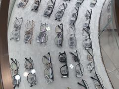 -宝岛眼镜(群光广场店)