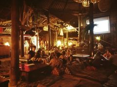 -乌托邦酒吧和餐厅