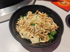 -钢管厂五区小郡肝串串香(奥克斯广场锦城万达店)