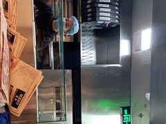 -Tube station站点比萨(王府井百货店)