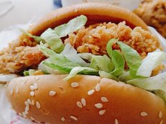 -麦当劳(展览路店)