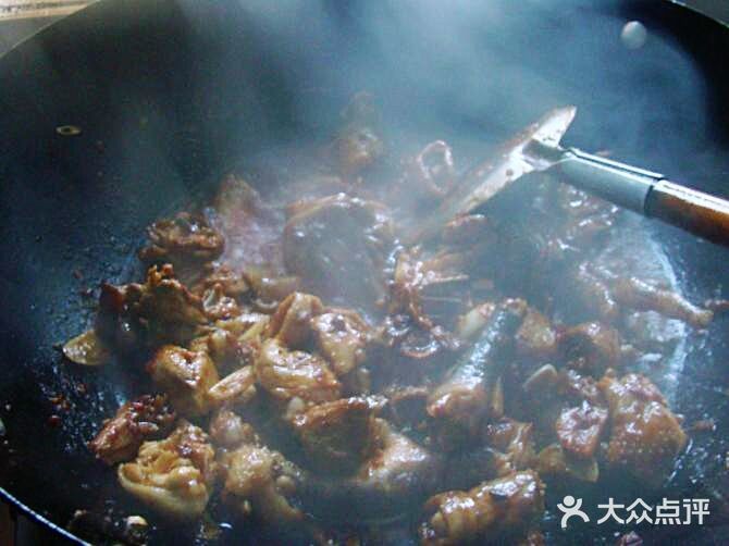 土豆烧鸡这样做，味道棒得不得了