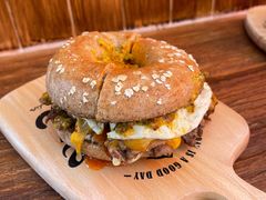 -Catch Bagel(芳草地店)