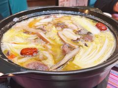 菌临天下-香巴拉云南餐厅(华莱坞店)